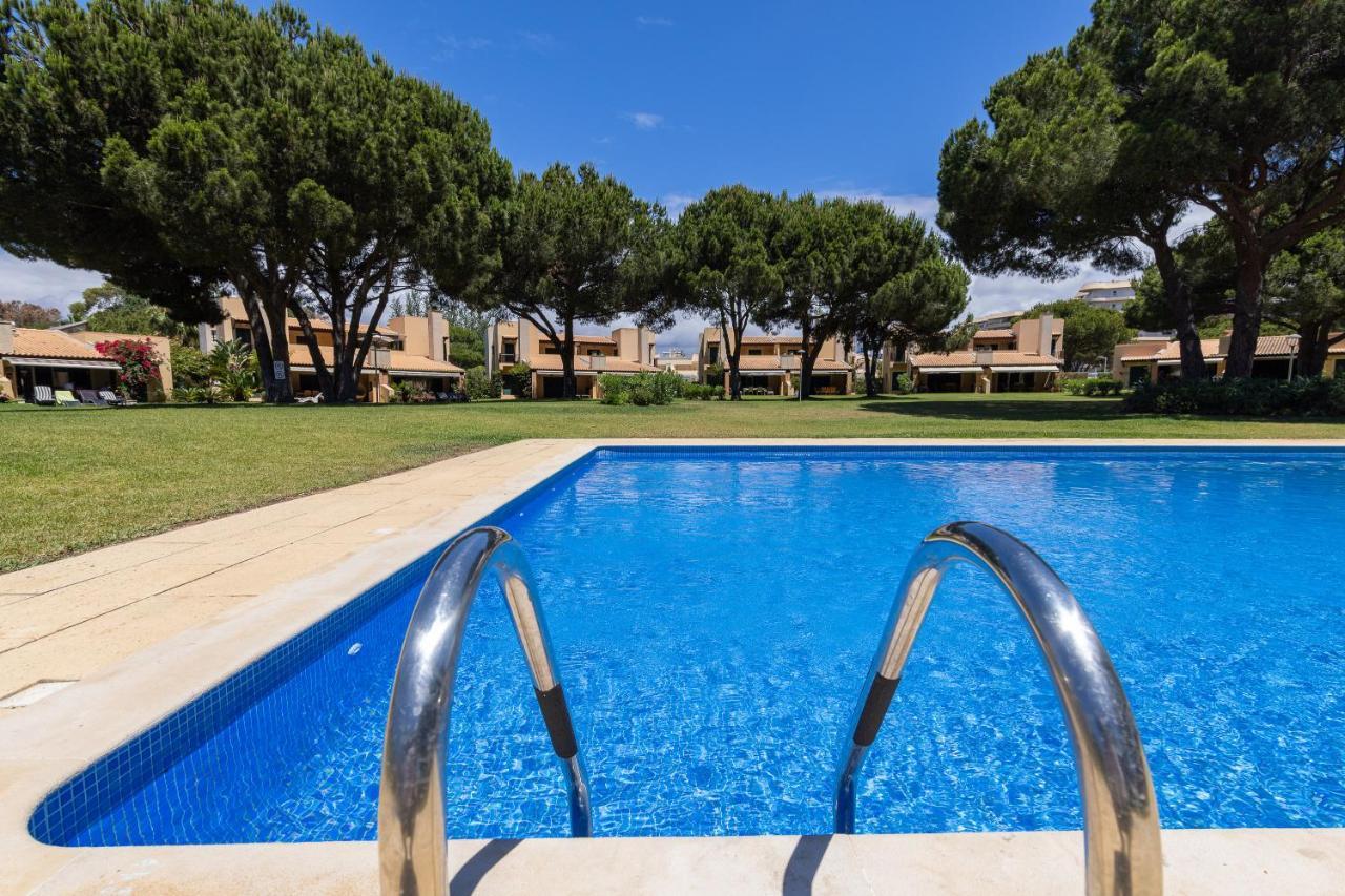 Casa De Ferias Com Piscina - Condominio Vilamouratenis 외부 사진